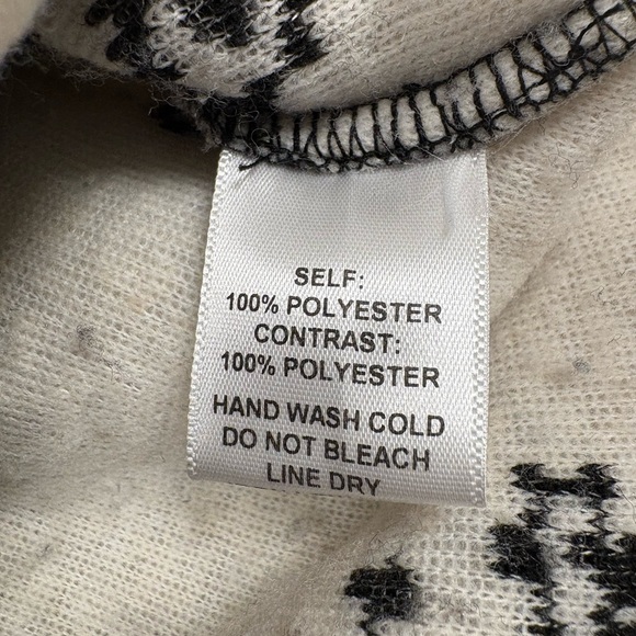 Vici Oversized Black & Cream Paisley Sherpa 1/2 Zip Up Pullover Size Large - Picture 8 of 8